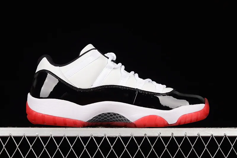 All categories Air Jordan Jordan series basketball shoes Air Jordan 11 F version Air Jordan 11 Retro Low AJ11 Joe 11 low-top patent leather black and red top layer genuine carbon AV2187-160